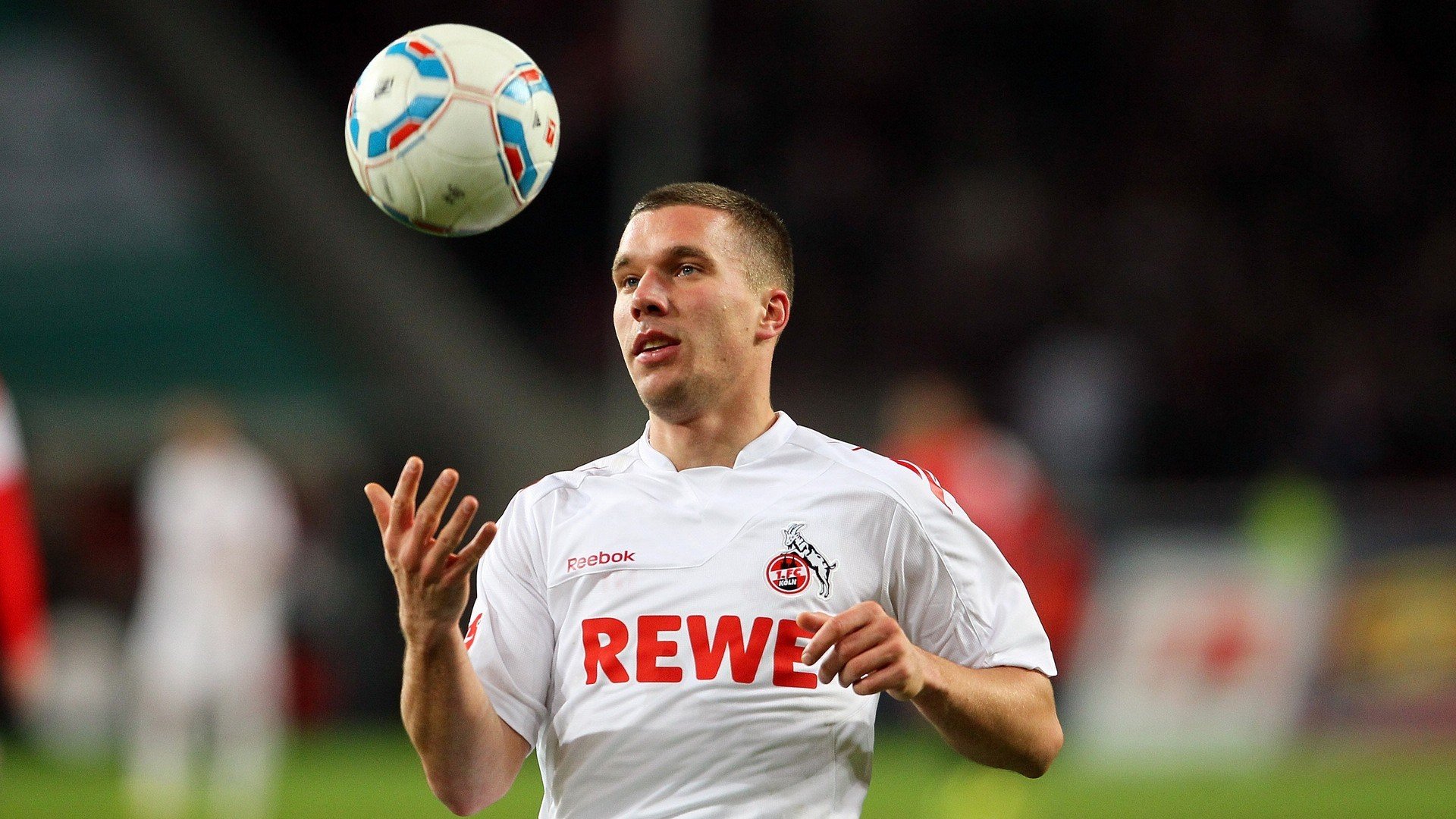 当足球与篮球的星光交汇，西甲国家德比之夜与约基奇的高光启示