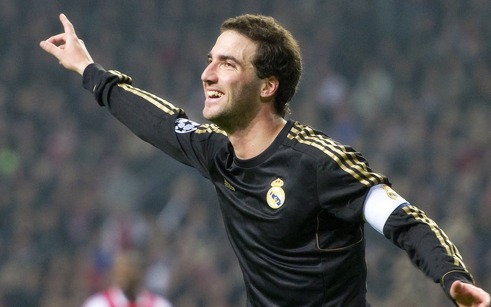 迪巴拉一锤定音,皇马带走土耳其新星背后的战术革命