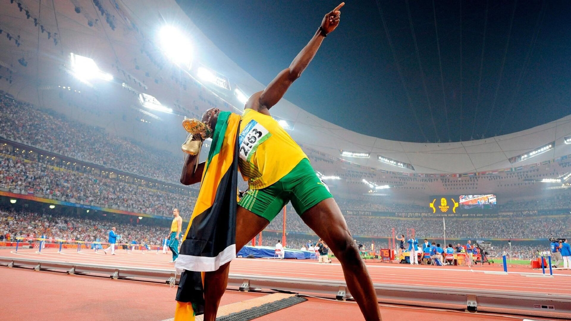 当梅西在F1街道赛接管比赛,波兰已提前终结苏格兰的悬念