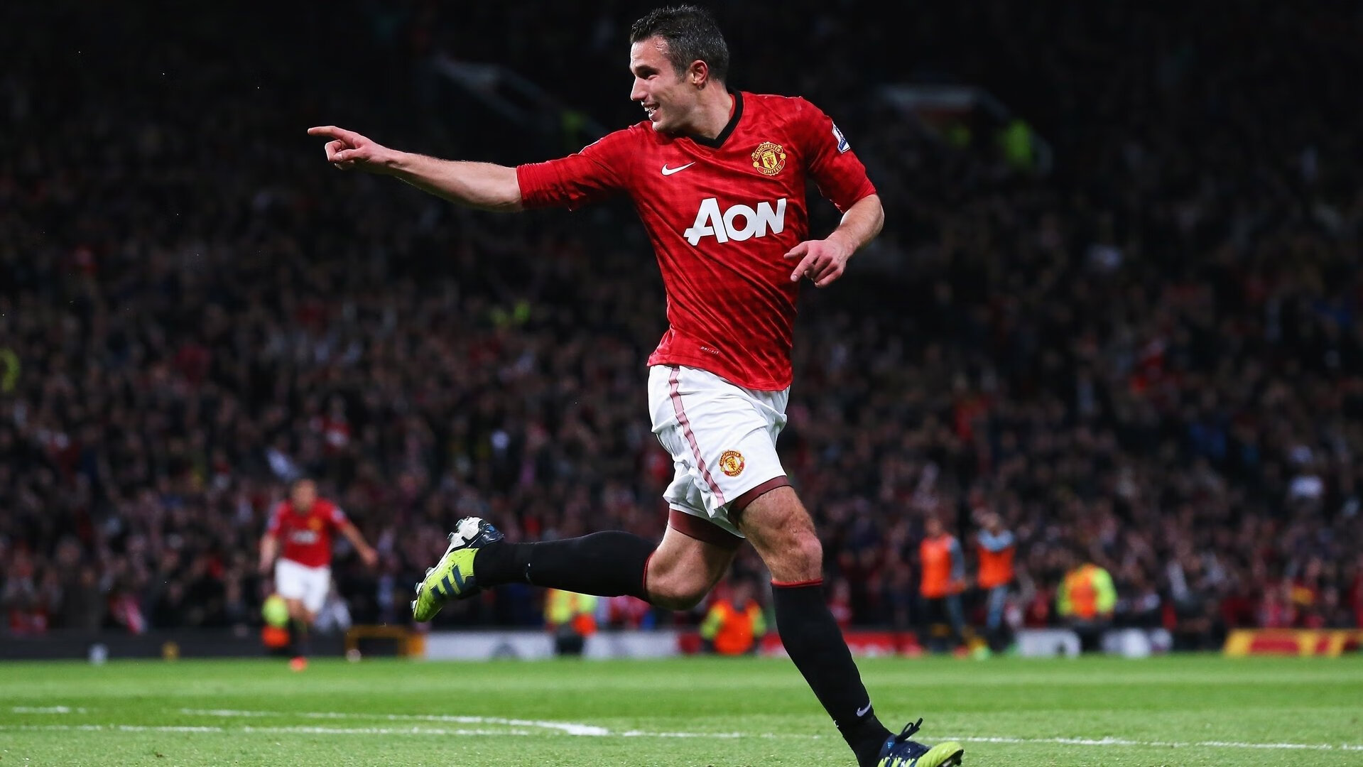 维斯塔潘一肩扛起红牛二队,轻取索伯展露王者气质